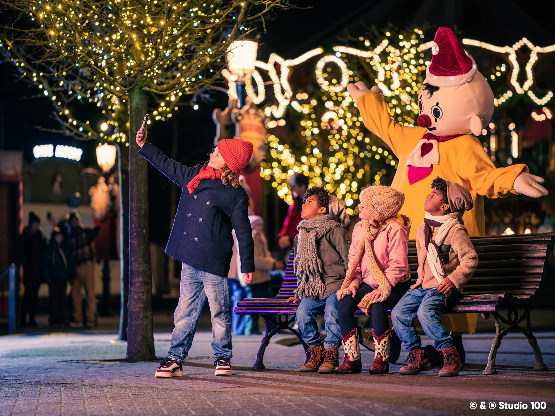 Designer Outlet Roosendaal luidt het feestseizoen in met ‘Turn on the Lights’